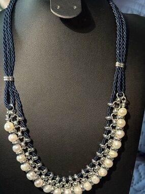 Lia Sophia Kiam Collection Statement Necklace Navy Faux Pearl Silver Tone Bib